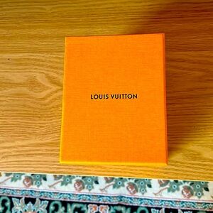 Louis Vuitton Gift box for Jewelry, Accessories, like new condition